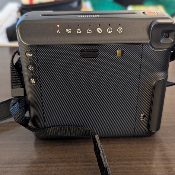 INSTAX square SQ6 camera nwot rose gold and black - Picture 2 of 3